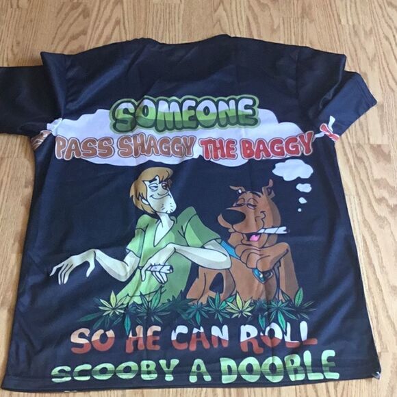 NEW unisex SCOOBY DOOBIE lightweight tee in 2 X - Picture 5 of 5